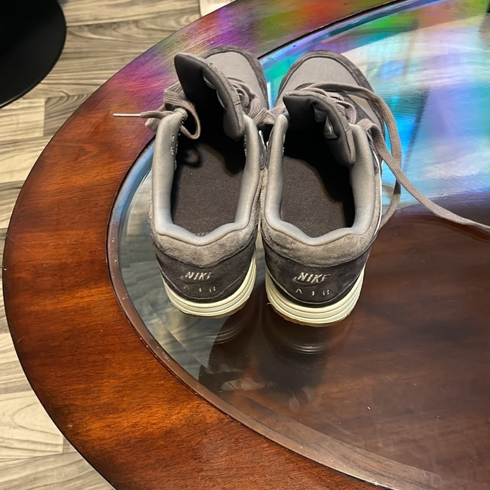 Nike Gray Chunky Sneakers with Cushioned Midsole - Picture 2 of 4